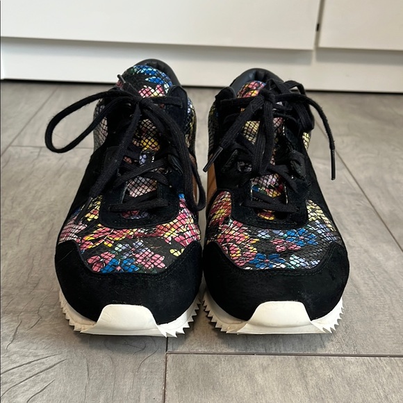 NWOT ADIDAS Rare Limited Edition ZX 700 Remastered Sneakers, M6.5 W8.5 - Picture 3 of 9